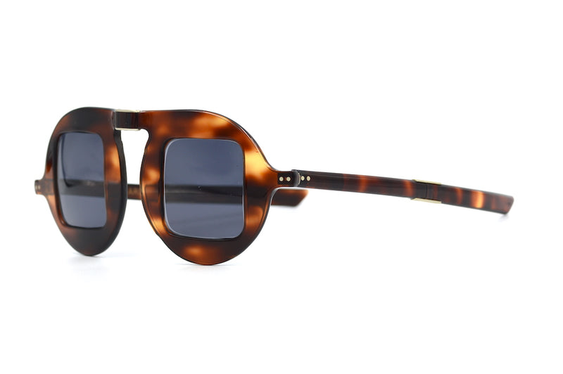 Pierre Cardin fold up sunglasses. 1960's Pierre Carding glasses. Vintage sunglasses. Rare sunglasses. Rare vintage sunglasses. Eyewear collector. 