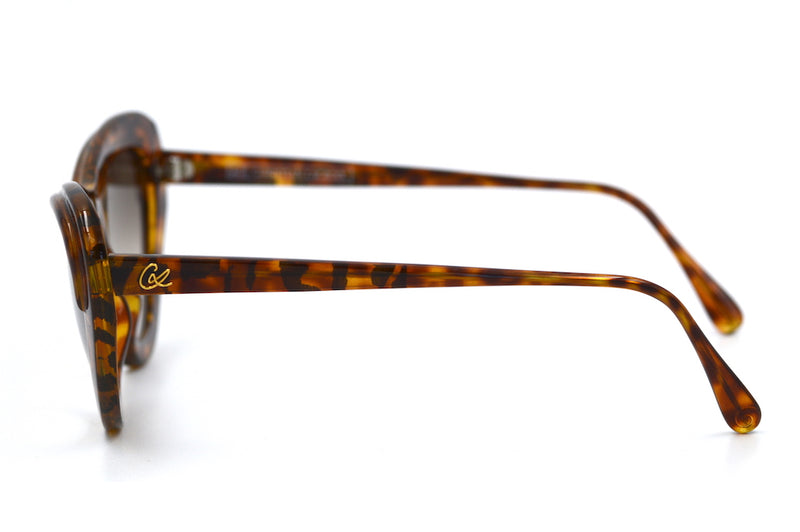 Christian Lacroix 7367 Vintage Sunglasses in colour 10. Lacroix Sweetie. Vintage Christian Lacroix. Vintage Christian Lacroix Sunglasses. Cat Eye Sunglasses. Vintage Cat Eye Sunglasses.
