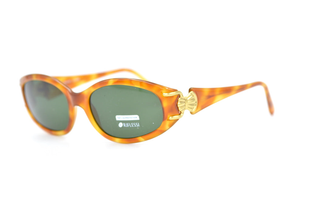 Riflessi 541 523E vintage sunglasses. 90s vintage sunglasses. Princes Dianna sunglasses The Crown. 