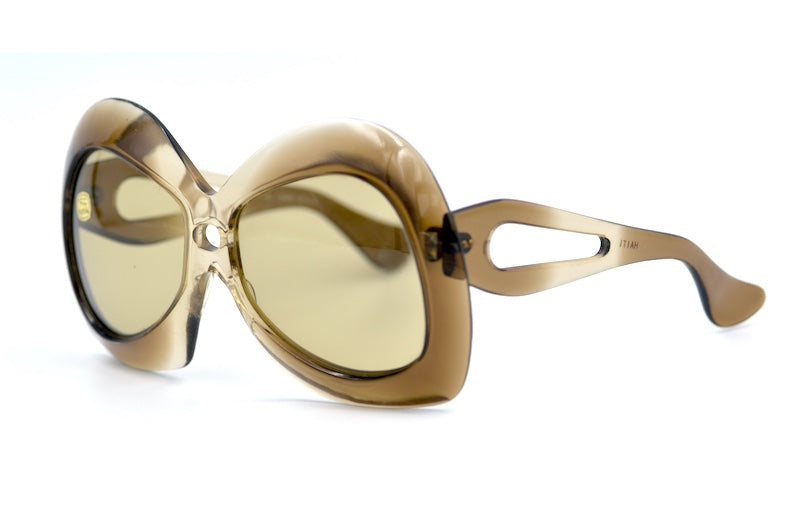 Haiti 70s Butterfly shaped oversized vintage sunglasses. Women's 70s vintage sunglasses. 