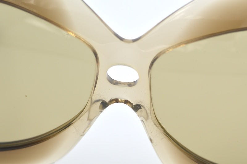 Haiti 70s Butterfly shaped oversized vintage sunglasses. Women's 70s vintage sunglasses. 