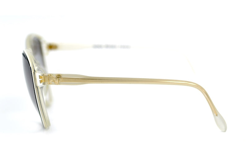 Nina Ricci Monochrome Vintage Sunglasses. Women's cat-eye vintage sunglasses. Women's designer sunglasses UK.