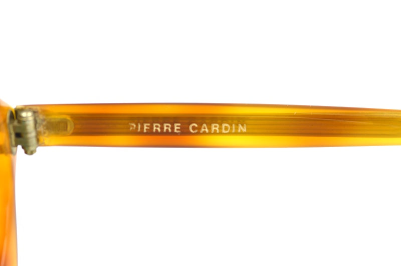 Pierre Cardin Kiss C-18 60s vintage sunglasses. Women's 60s Mod style sunglasses. 