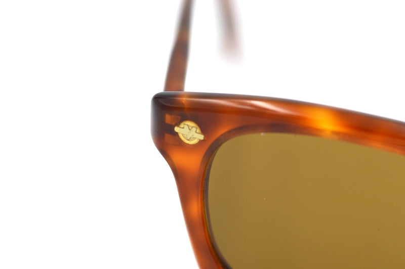 Vuarnet 070 Men's Mod Sunglasses. Vintage Vuarnet sunglasses.