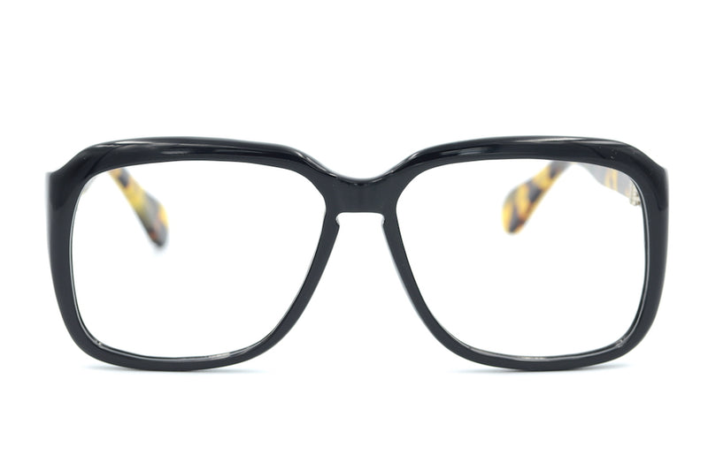 Bespoke Glasses, Bespoke Eyewear, Glasses manufactured in England, Unique eyewear, mens luxury eyewear
