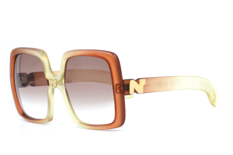Nina Ricci 45 Vintage Sunglasses. Nina Ricci sunglasses as seen on Jackie Onassis. Jackie O Nina Ricci Sunglasses. Jackie O 1970's sunglasses. 1970's Nina Ricci Sunglasses.