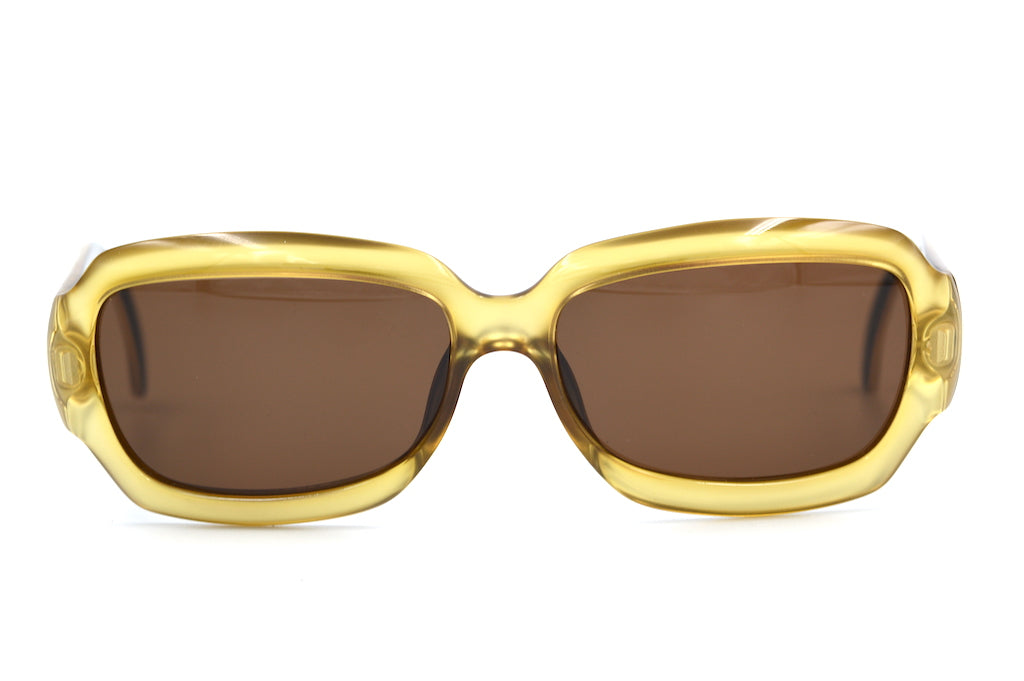 Christian Dior2975 40  Vintage Sunglasses. Ladies Vintage Sunglasses. Christian Dior Sunglasses. Dior Sunglasses. Vintage Dior Sunglasses. Gold Mirrored Sunglasses.
