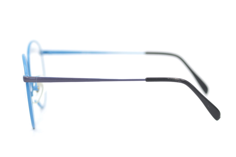 Opti Lunettes 3727 Vintage Glasses. Blue Vintage Glasses. Blue round vintage glasses. Unisex eyewear. Sustainable glasses.