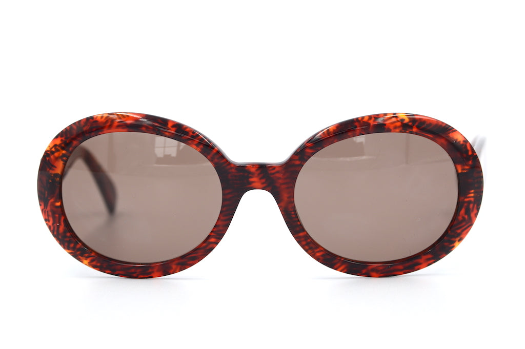 Anglo American Optical Aurora Sunglasses. Ladies Vintage Sunglasses. Designer Vintage Sunglasses. Red Oval Sunglasses. 