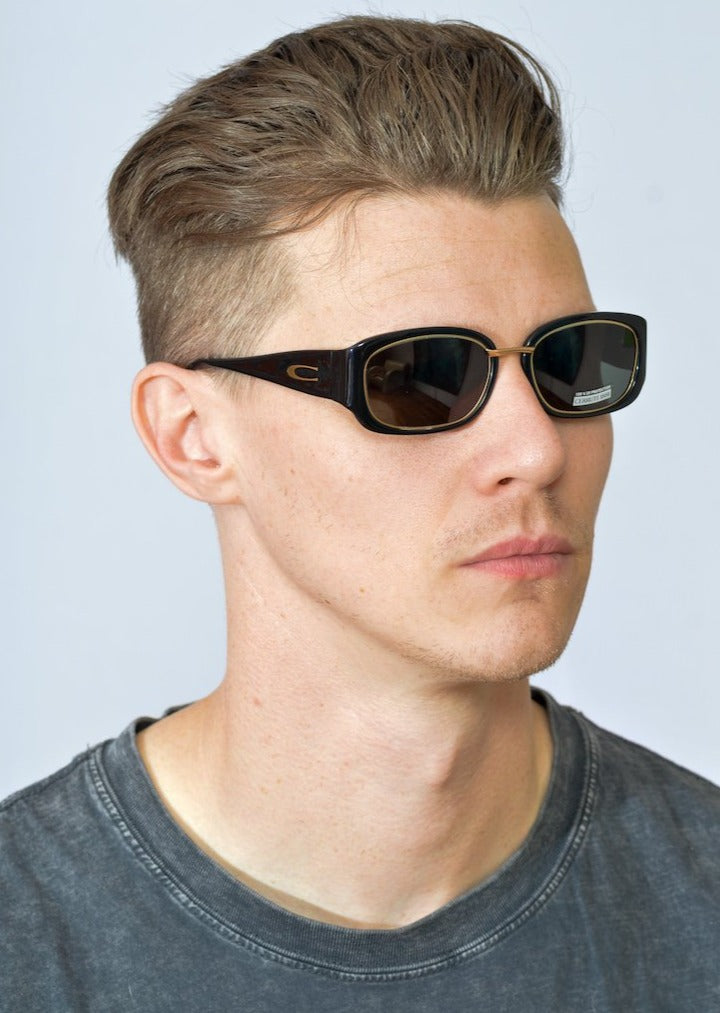 Marco Pilot Sunglasses in Black