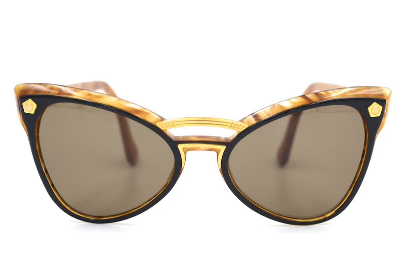 Yves Saint Laurent 6513 Y580 Vintage Sunglasses. YSL Sunglasses. Vintage YSL. Vintage Designer Sunglasses. Vintage Cat Eye Sunglasses. Sustainable Sunglasses. Ladies Petite Sunglasses. YSL cat eye sunglasses.
