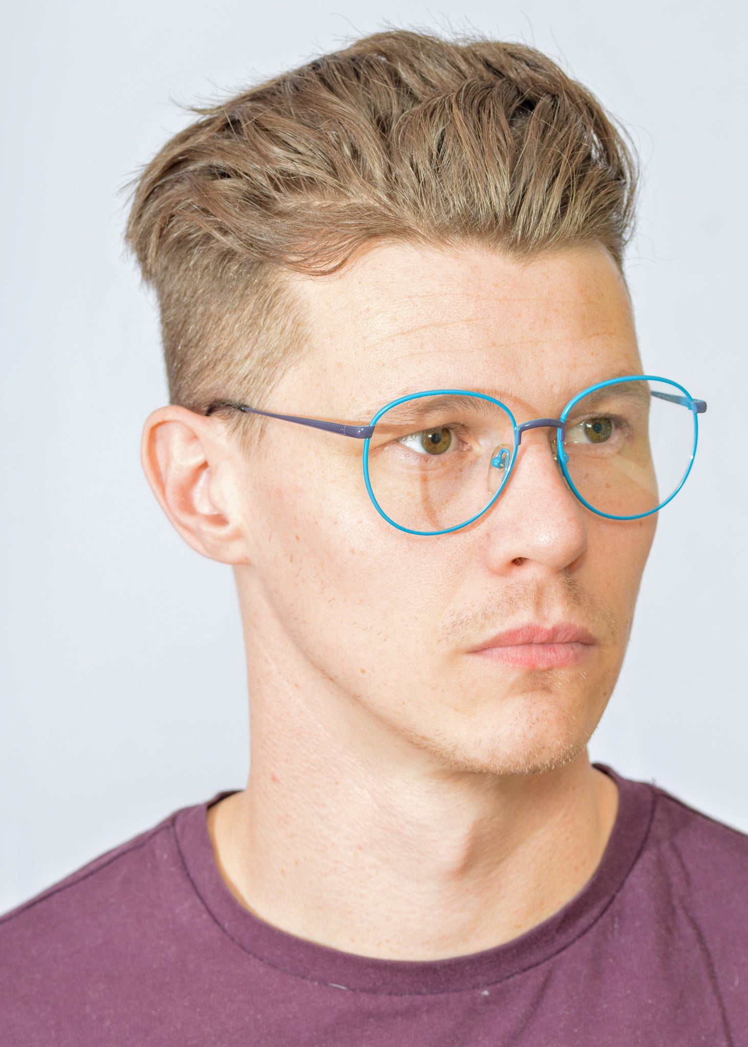 Opti Lunettes 3727 Vintage Glasses. Blue Vintage Glasses. Blue round vintage glasses. Unisex eyewear. Sustainable glasses.