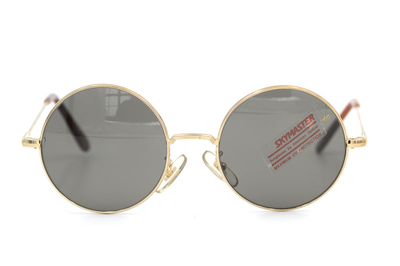 American Optical Skymaster round sunglasses. Pilot Sunglasses. Round Vintage Sunglasses. Sustainable Sunglasses. AO Sunglasses.