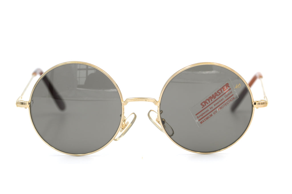 American Optical Skymaster round sunglasses. Pilot Sunglasses. Round Vintage Sunglasses. Sustainable Sunglasses. AO Sunglasses.