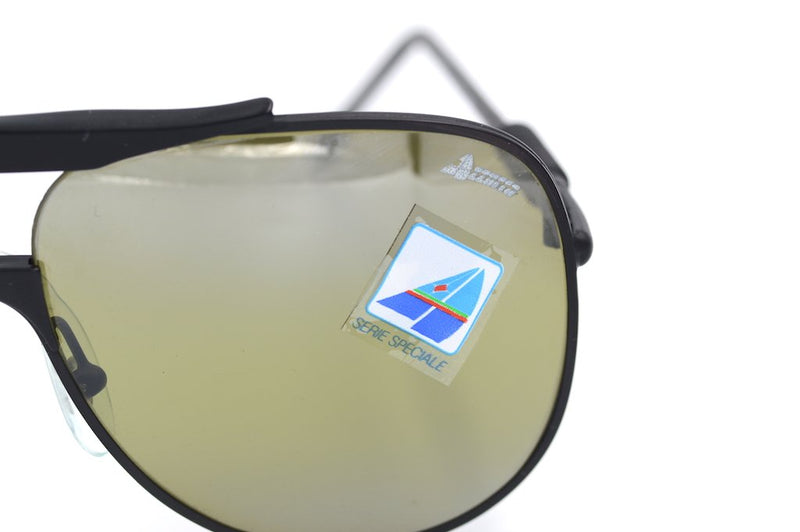 Alitalia professional 560 vintage sunglasses, 1983 americas cup limited edition. Rare Vintage Sunglasses. Luxury Sunglasses. Sailing Sunglasses. Vintage Aviator Sunglasses. Mirrored Aviator Sunglasses.