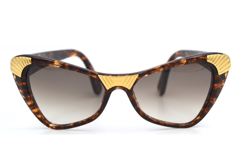 Yves Saint Laurent 6507 Vintage Sunglasses. YSL Vintage Sunglasses. YSL cat eye sunglasses. Vintage cat eye sunglasses. Rare YSL sunglasses.