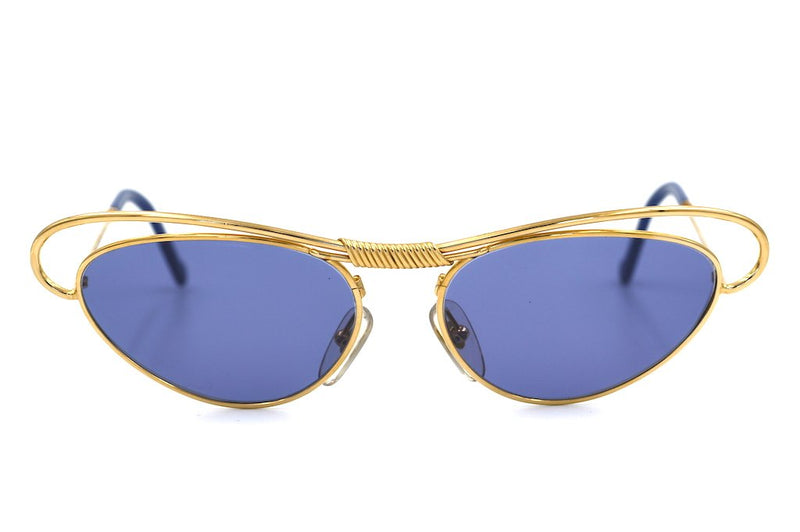 Christian Lacroix 7355 vintage sunglasses in colour 40. Ladies vintage sunglasses. Christian Lacroix Sunglasses. Cat Eye Sunglasses. Vintage Cat Eye Sunglasses. Designer Vintage Sunglasses.