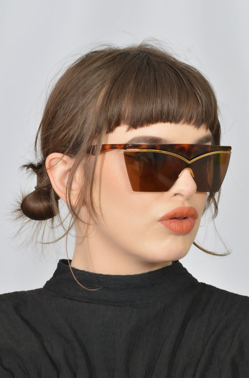 Yves Saint Laurent 6506 219 Vintage Sunglasses. YSL Sunglasses. Vintage YSL. Vintage Designer Sunglasses. Vintage Cat Eye Sunglasses. Rare Vintage Sunglasses. Sustainable Sunglasses.