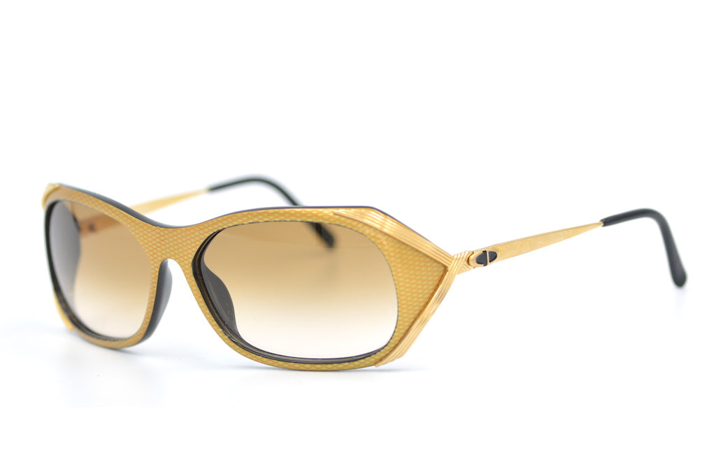 Christian Dior 2610 91 Vintage Sunglasses. Dior Sunglasses. Dior Shield Sunglasses. Shield Sunglasses. 90s Wrap Sunglasses. 90s Sunglasses.