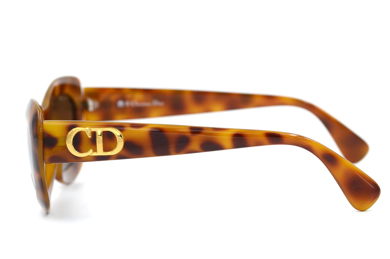 Christian Dior 2974 11 Vintage Sunglasses. Christian Dior Sunglasses. Vintage Christian Dior Sunglasses. Sustainable Sunglasses. Women's Designer Sunglasses. Sustainable Sunglasses. 1980's Sunglasses.