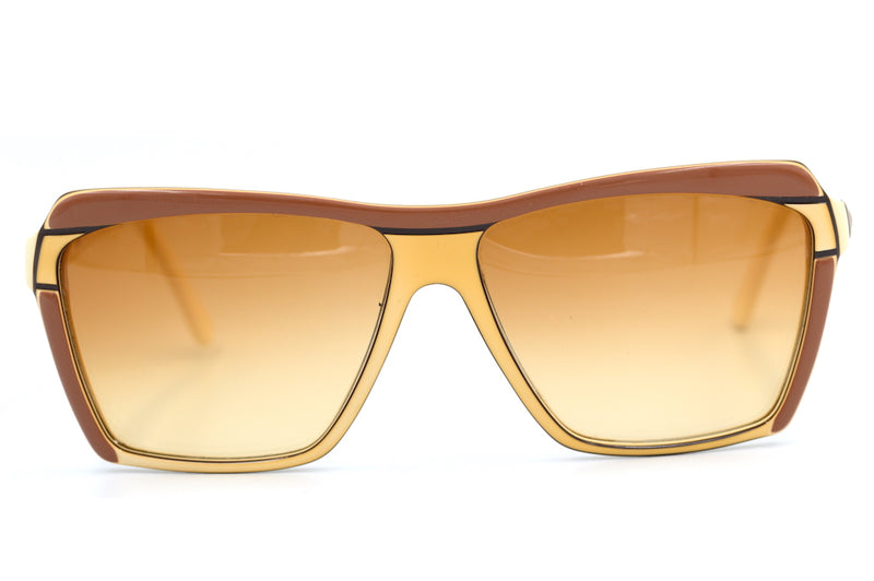 Fendi by Lozza FS 30 Vintage Sunglasses. Vintage Fendi Sunglasses. Fendi Sunglasses. Vintage Designer Sunglasses. Stylish Sunglasses. Sustainable Sunglasses. Luxury designer sunglasses. Rare Fendi Sunglasses. 