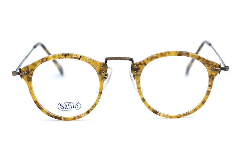 Safilo Team 475 vintage glasses. Round vintage glasses. Tortoiseshell vintage glasses. Unisex eyewear. Vintage eyeglasses. Sustainable glasses.