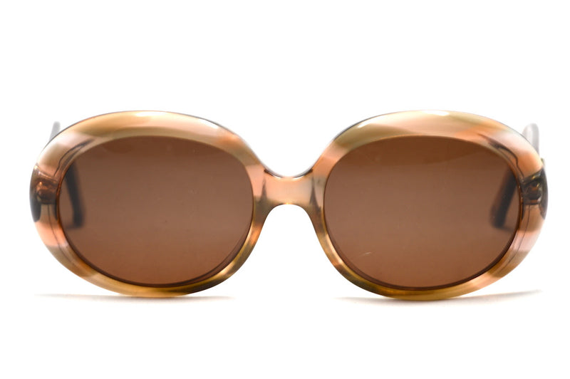 Ladies 1970's vintage sunglasses by Essel made in France
