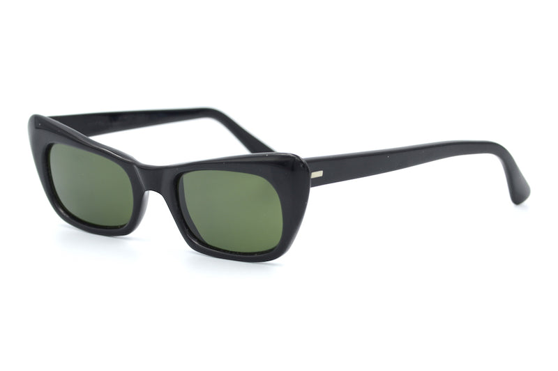Favorita by Foreign, vintage sunglasses, cat eye sunglasses, 1950s sunglasses, 1960s sunglasses, pin up sunglasses, rockabilly sunglasses